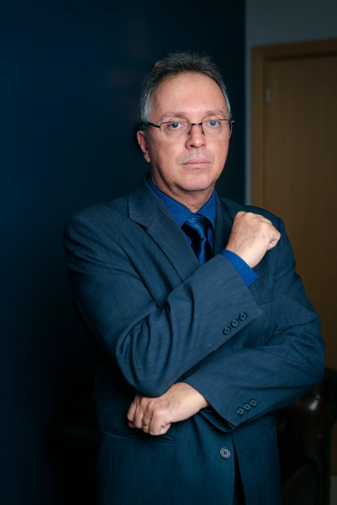 Professional portrait of Rogério Mayer